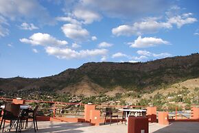 Zan-Seyoum Hotel