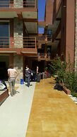 Zan-Seyoum Hotel