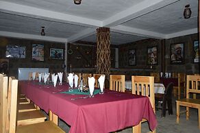 Zan-Seyoum Hotel