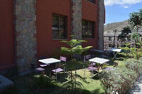 Zan-Seyoum Hotel
