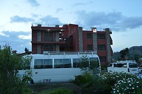 Zan-Seyoum Hotel
