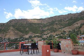 Zan-Seyoum Hotel