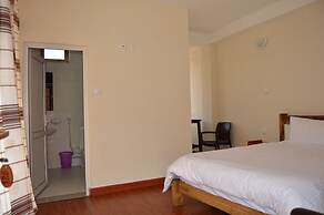 Zan-Seyoum Hotel