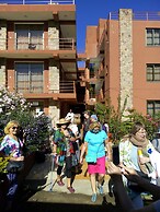 Zan-Seyoum Hotel
