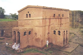 Zan-Seyoum Hotel