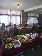 Zan-Seyoum Hotel