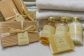 Fetter Lane Apartments