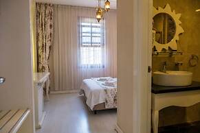 Ozkavak Hotel Kaleici
