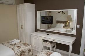 Ozkavak Hotel Kaleici