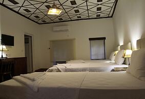 Ozkavak Hotel Kaleici