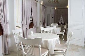 Ozkavak Hotel Kaleici