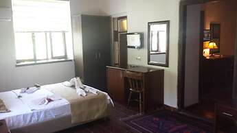 Ozkavak Hotel Kaleici