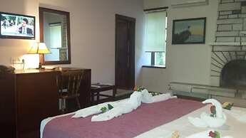 Ozkavak Hotel Kaleici