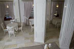 Ozkavak Hotel Kaleici