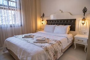 Ozkavak Hotel Kaleici