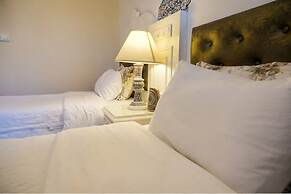 Ozkavak Hotel Kaleici