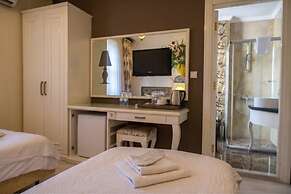 Ozkavak Hotel Kaleici