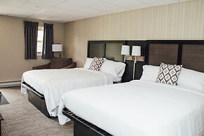 Country Squire Inn and Suites