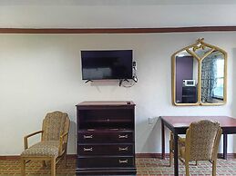 American Inn And Suites by OYO Victoria