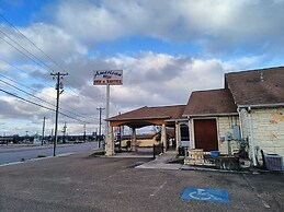 American Inn And Suites by OYO Victoria