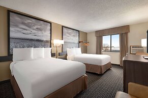 Super 8 by Wyndham Lincoln North