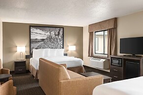 Super 8 by Wyndham Lincoln North
