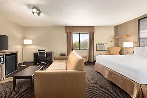Super 8 by Wyndham Lincoln North