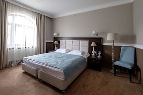 MIRROS Hotel Suzdal