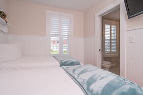 Marginal Way House Hotel