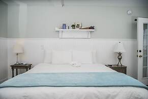 Marginal Way House Hotel