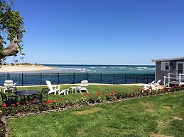 Marginal Way House Hotel