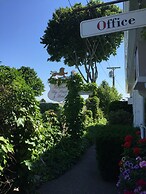 Marginal Way House Hotel