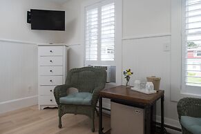 Marginal Way House Hotel