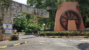 Ocho Rios Villa at Coolshade IV