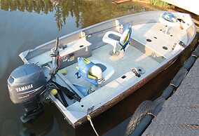 Minor Bay Lodge & Outposts