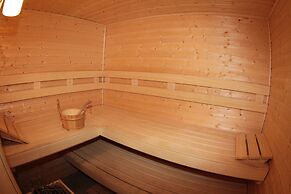 Minor Bay Lodge & Outposts