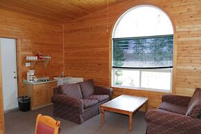 Minor Bay Lodge & Outposts