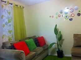 Oakland Guest Apartments