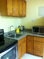 Oakland Guest Apartments