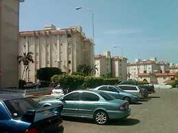 Oakland Guest Apartments