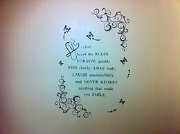 Oakland Guest Apartments