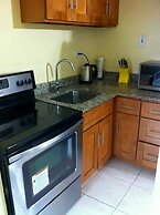 Oakland Guest Apartments