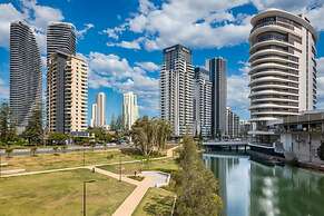 Meriton Suites Broadbeach, Gold Coast