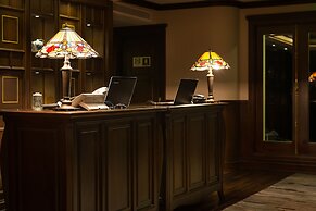 Paradise Elegance Cruise