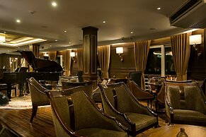 Paradise Elegance Cruise