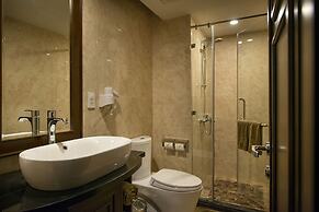 Paradise Elegance Cruise