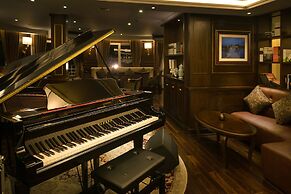 Paradise Elegance Cruise