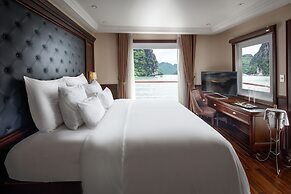 Paradise Elegance Cruise