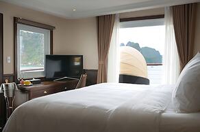 Paradise Elegance Cruise