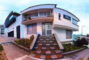 Casa Blanca Hostal Manizales - Hostel